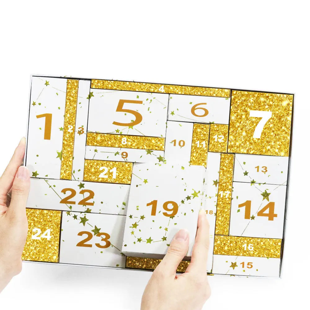Calendario de Adviento de Maquillaje BB Bellezachic con 24 días de productos de belleza en una caja decorativa.