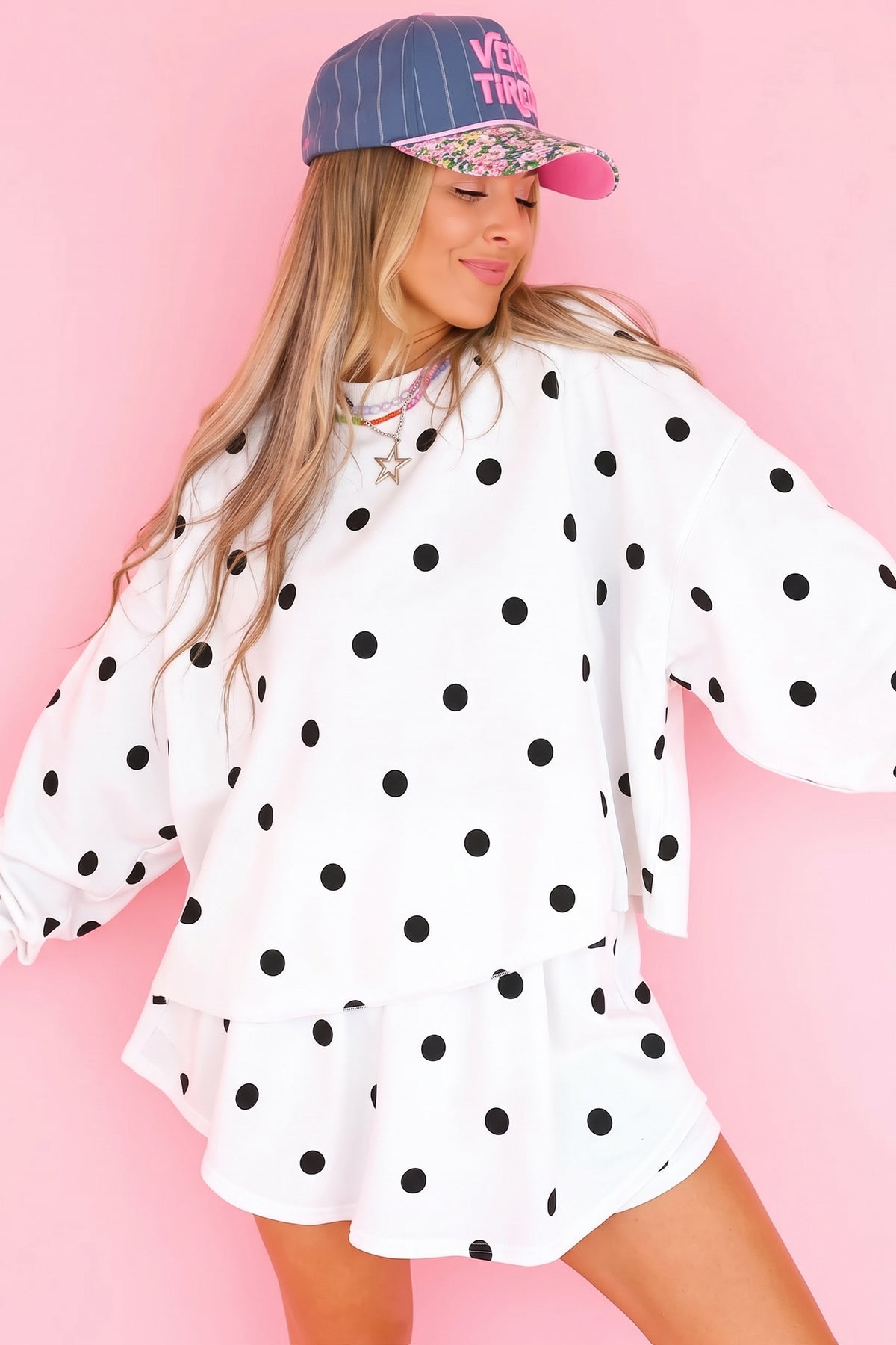 Conjunto de lunares con falda pantalón